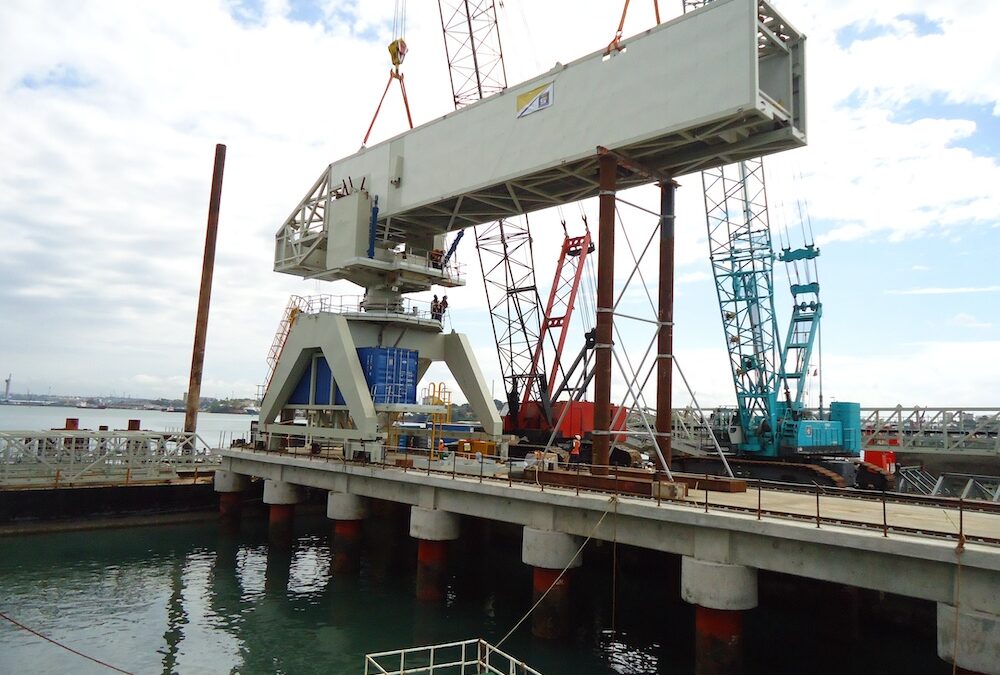 Stefanutti-Stocks-Coastal_Kwale_ship-loader-installation-1