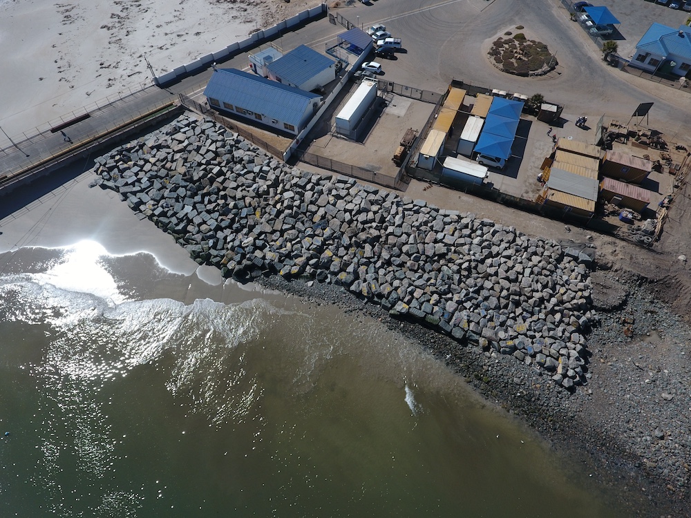 Stefanutti-Stocks-Coastal_marine-rehabilitation_Port-Nolloth_rock-revetment